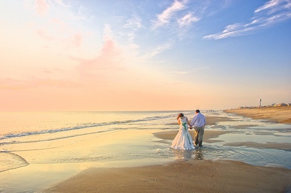 Making Plans for a Wedding on the Outer Banks